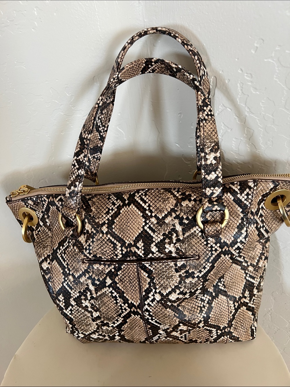 Hammitt Daniel Medium Snake-Print Shoulder Bag with Gold Hardware in Brown Blk - Picture 4 of 8